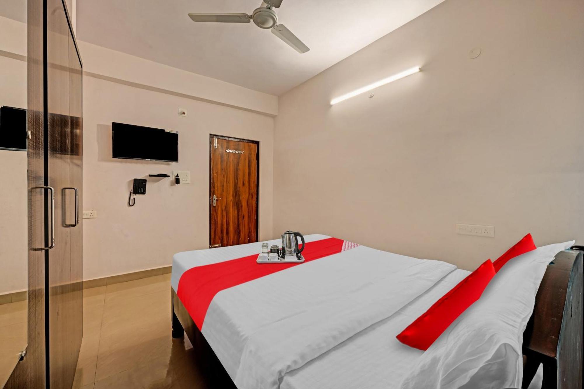 Hotel O Coastal Inn Luxury Service Apartments คาคินาดา ภายนอก รูปภาพ