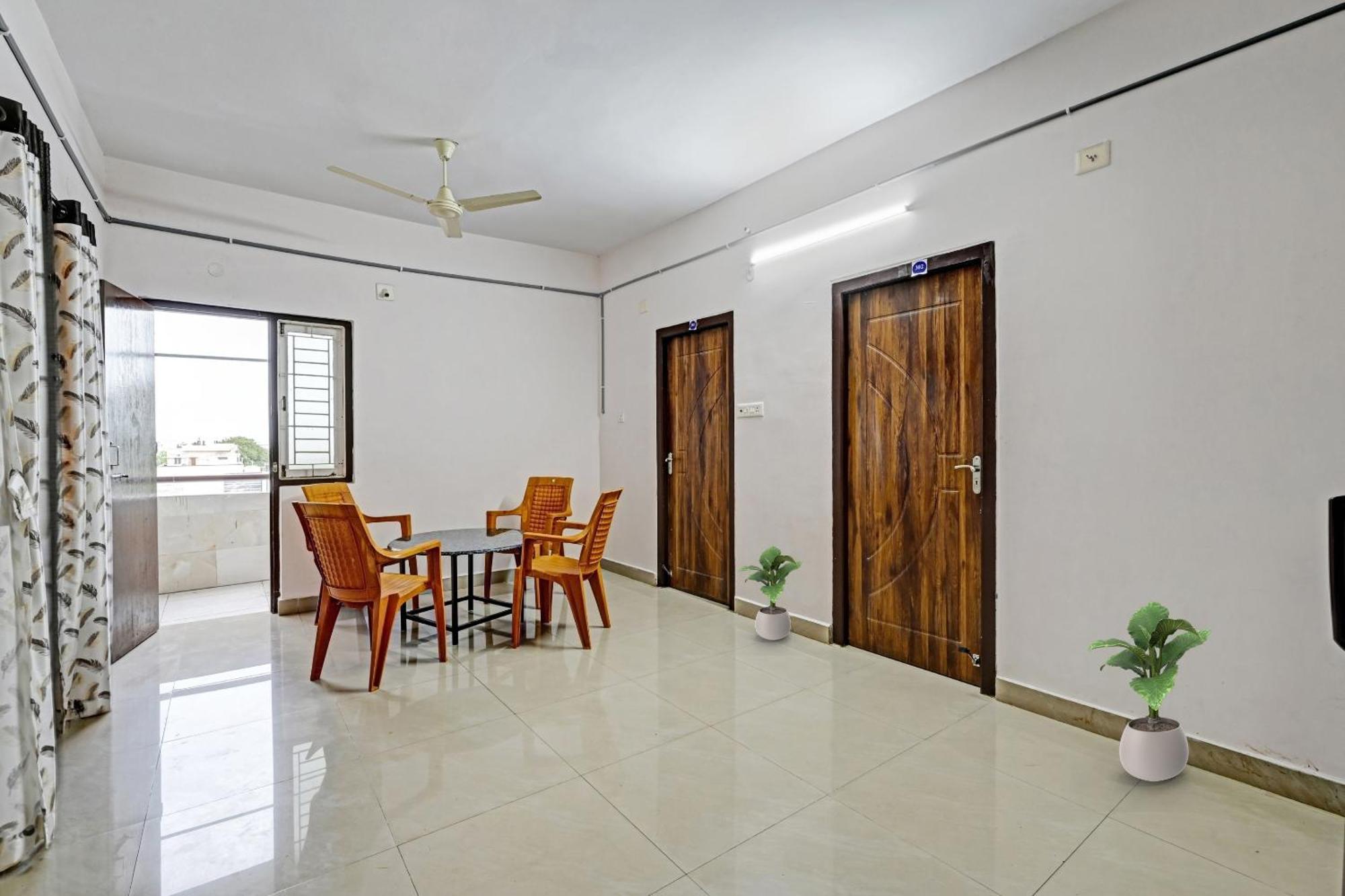 Hotel O Coastal Inn Luxury Service Apartments คาคินาดา ภายนอก รูปภาพ